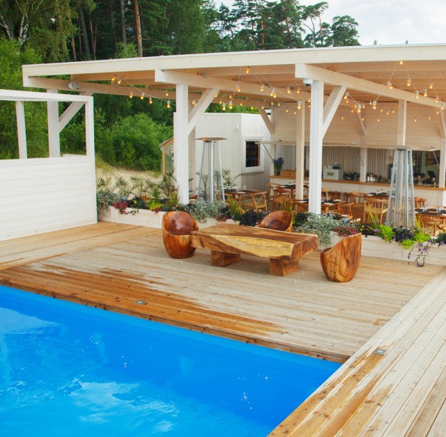 Read more about the article דק סינטטי ודק מעץ מתחמם או לא זאת השאלה?