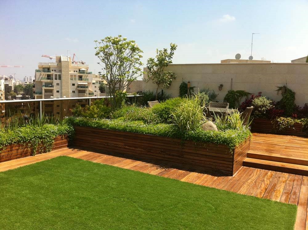 Read more about the article דק סינטטי ודשא סינטטי | כמה טיפים לבחירה המושלמת