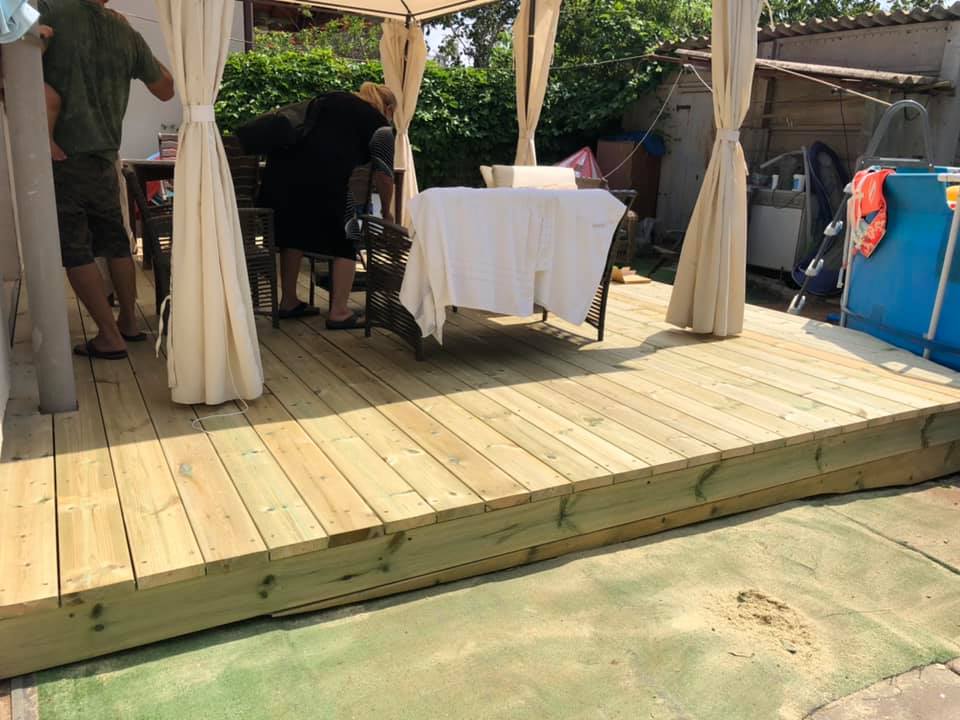 דק אורן מחיר