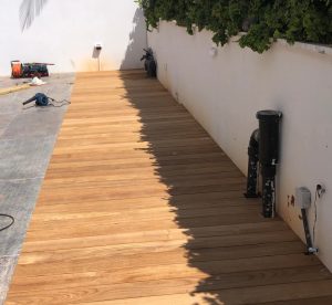 דק טיק בראשון