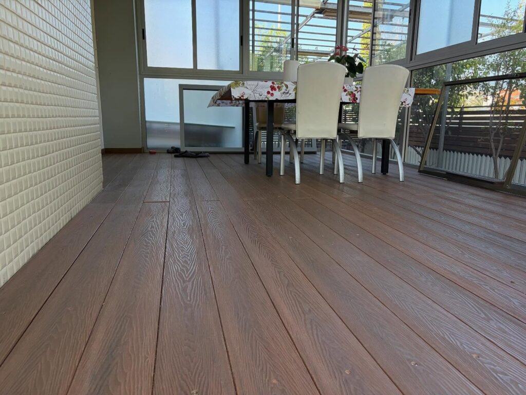 דק לבסיס ברזל