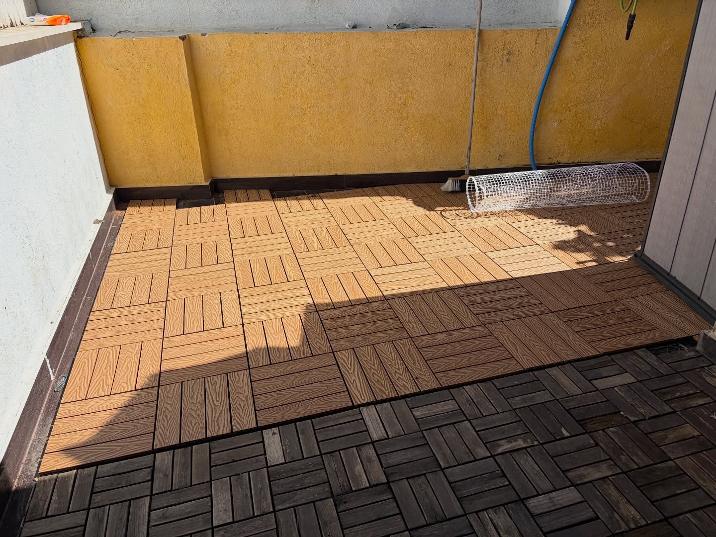 Read more about the article אריחי דק למרפסת | התקנה אריחי דק למרפסת